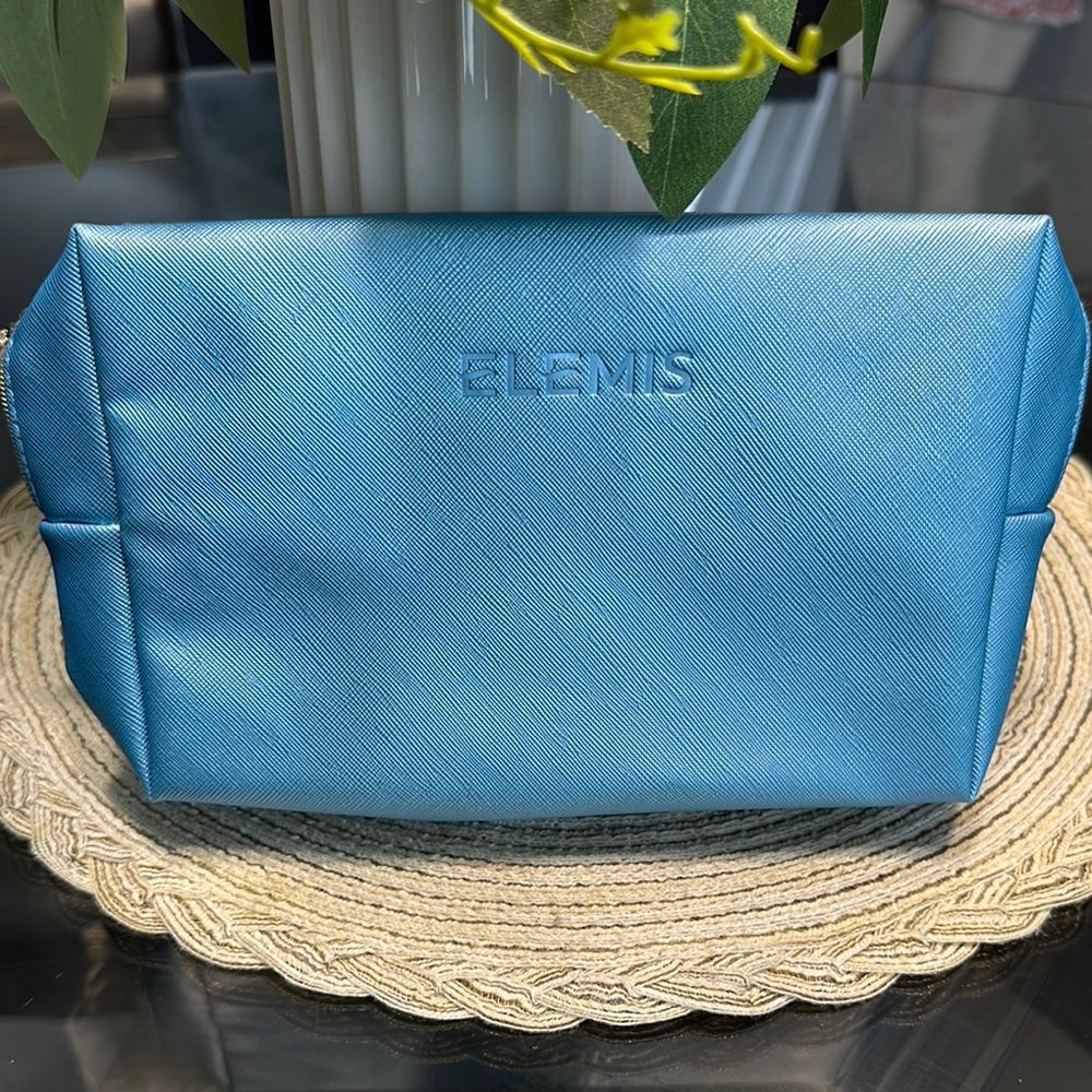ELEMIS Aqua Blue Travel Pouch